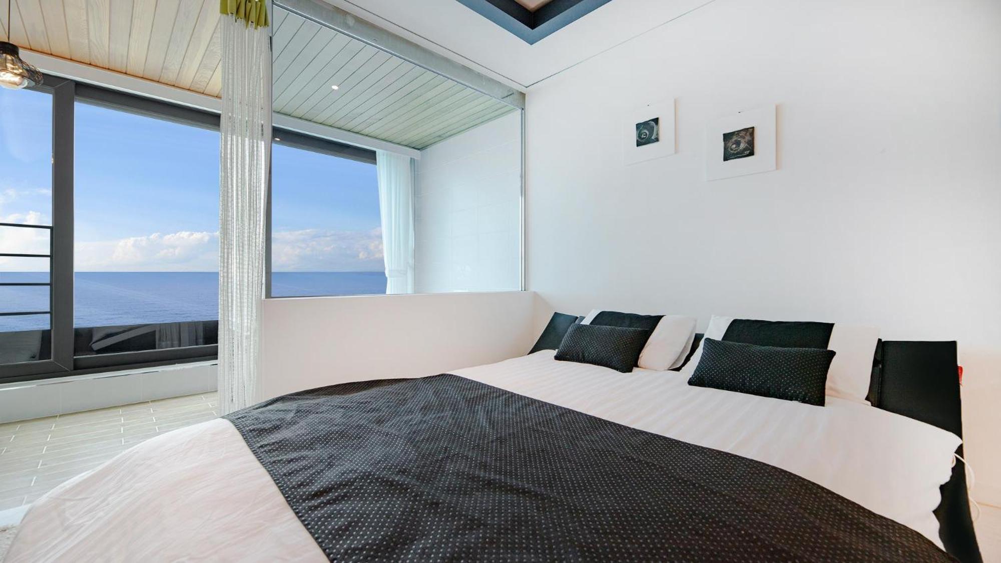 Gangneung The Ciel Spa Pension Rom bilde